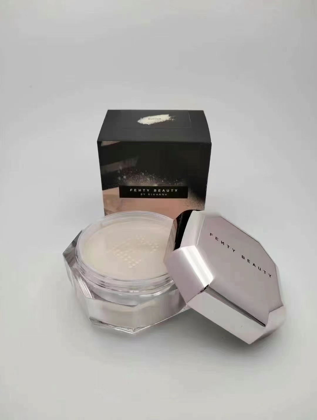 Fenty Beauty Pro Filt’r Instant Retouch Setting Powder