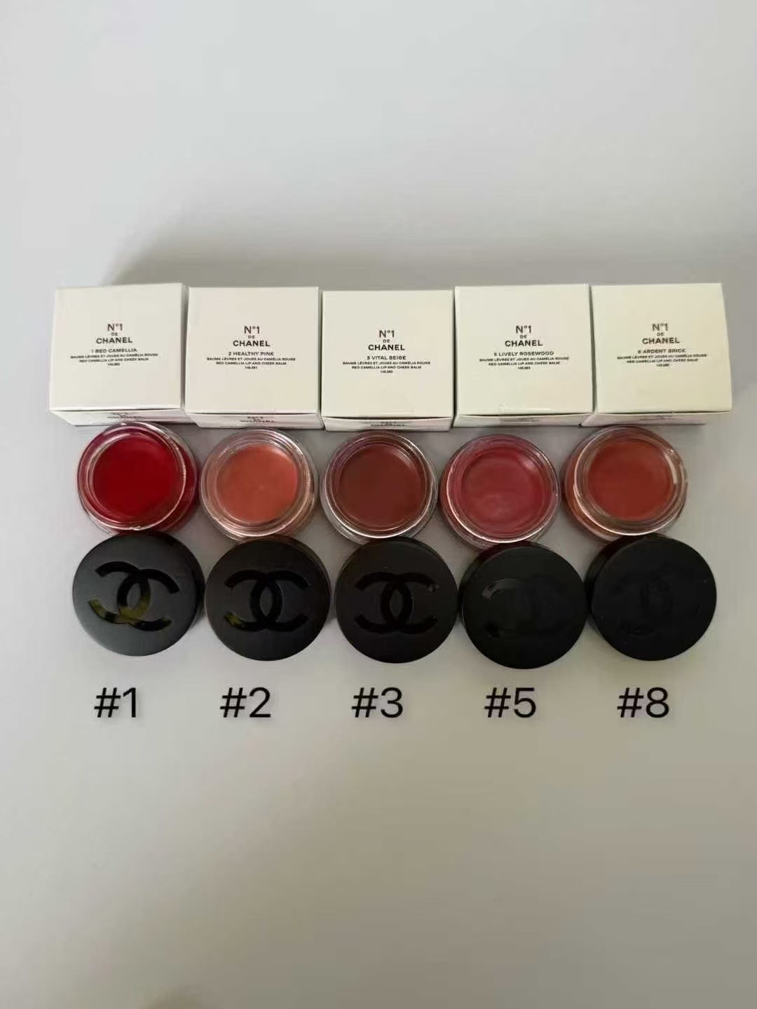 CHANEL N°1 De Chanel Lip &amp; Cheek Balm