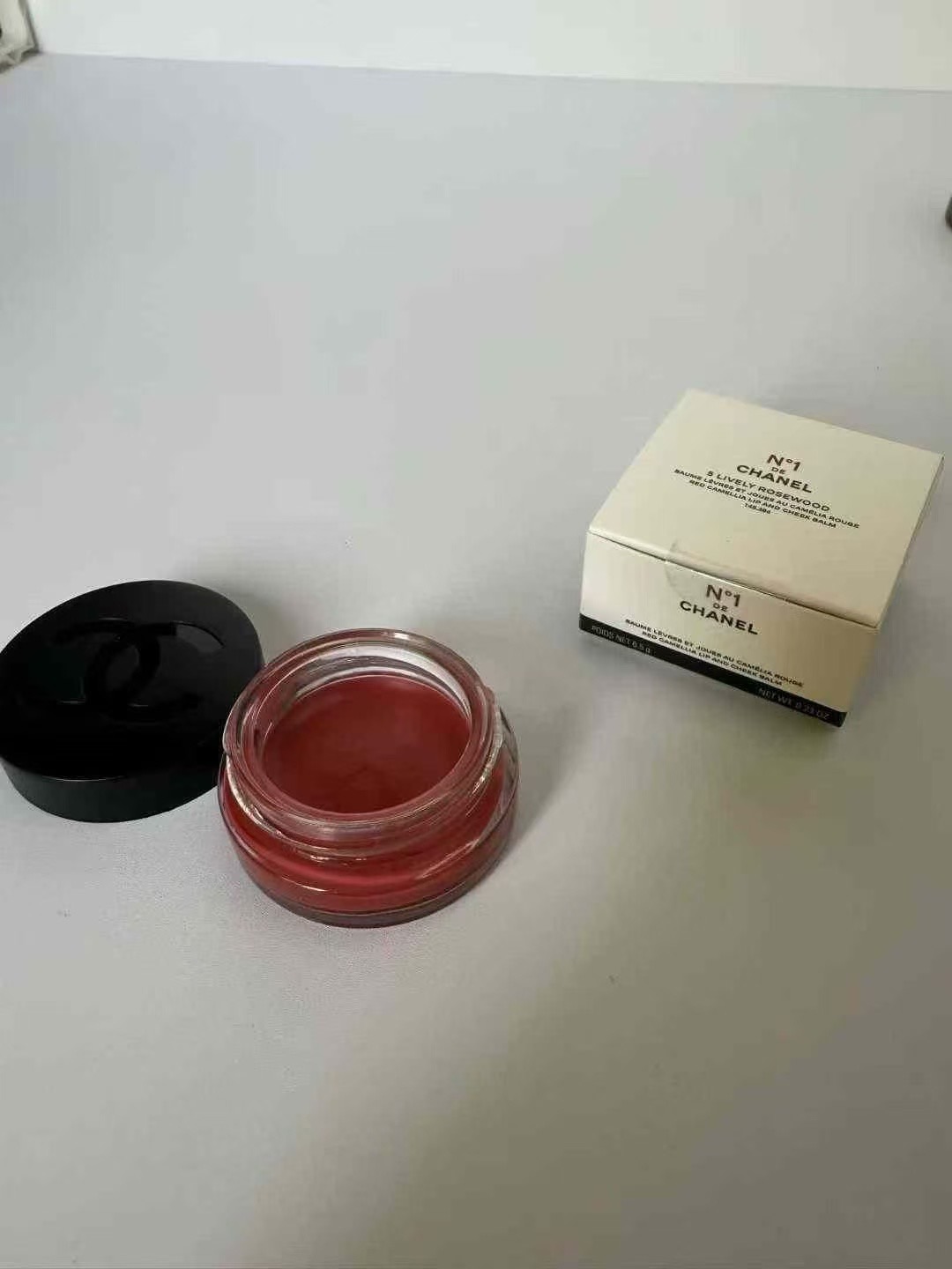 CHANEL N°1 De Chanel Lip &amp; Cheek Balm