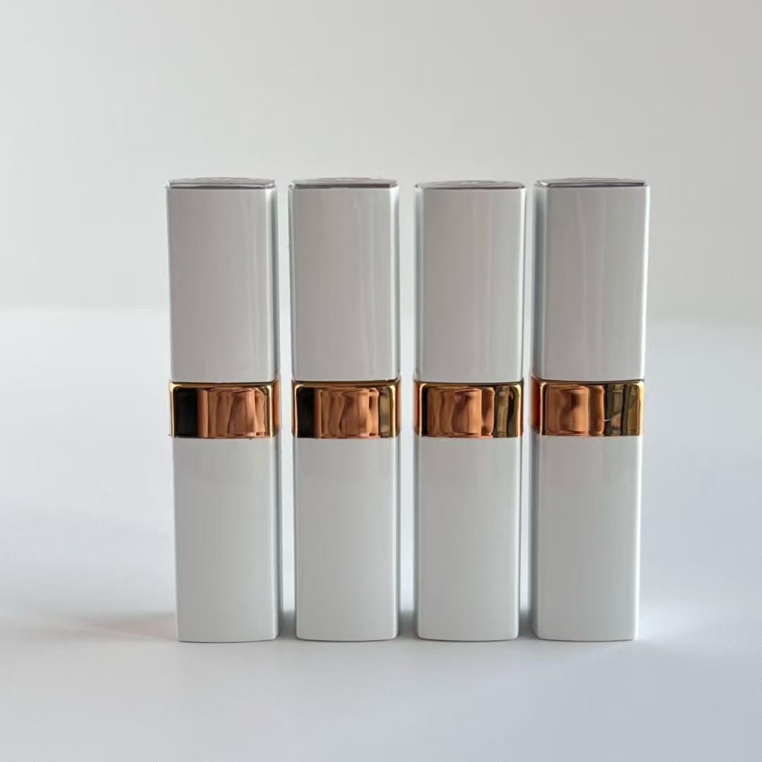 Chanel Rouge Coco Baume Hydrating Tinted Lip Balm
